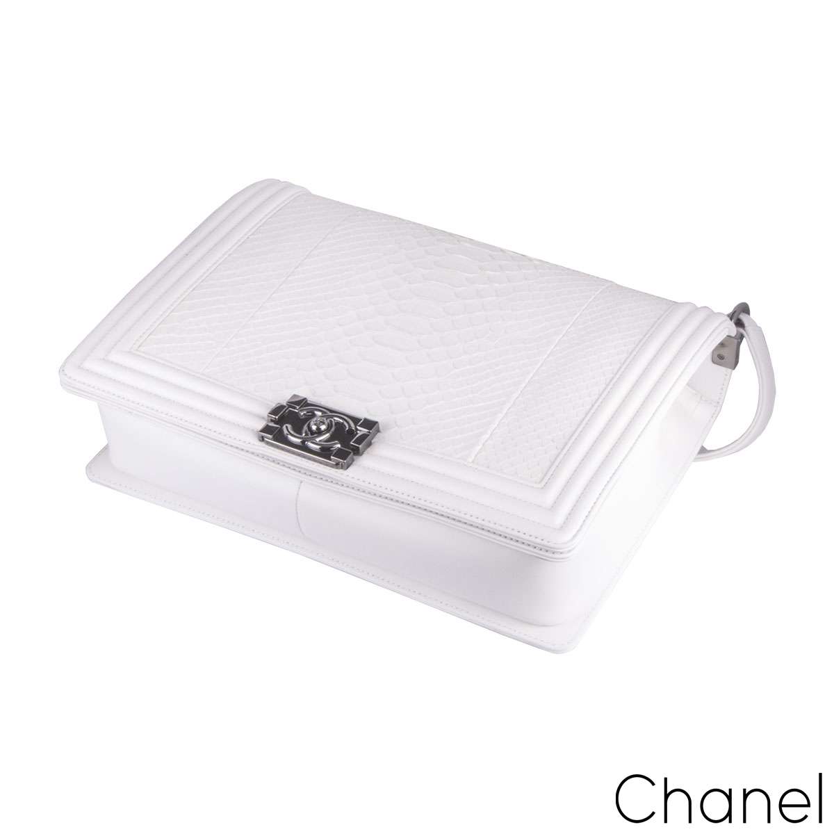 Chanel 2018 White Leather Boy Bag · INTO